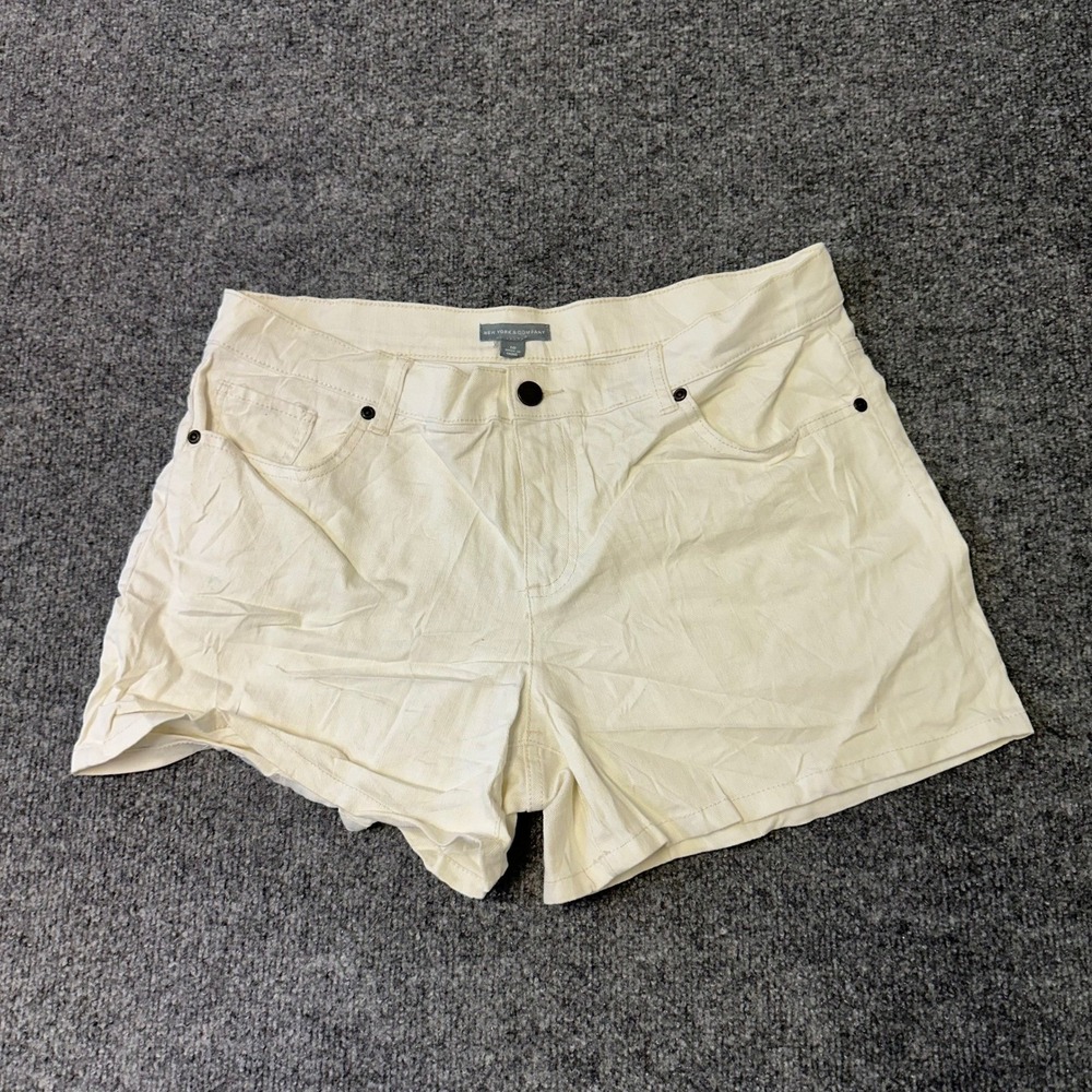 New York & Company Shorts Womens Size 10 Cream Denim Casual Five Pocket Classic